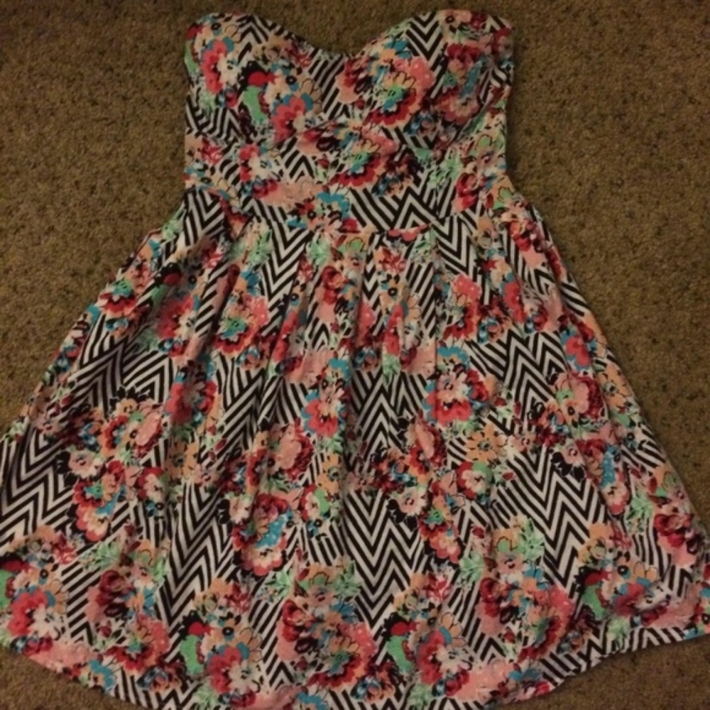 No Boundaries Strapless Floral Striped Mini Dress